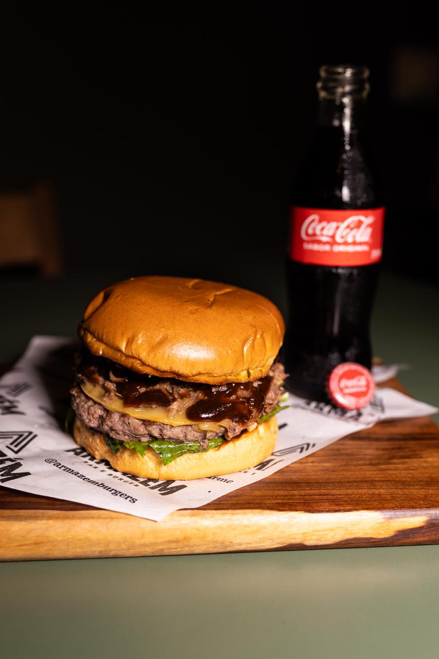 Hambúrguer artesanal Bogota, Armazém Bar e Burguer, Iporã do Oeste
