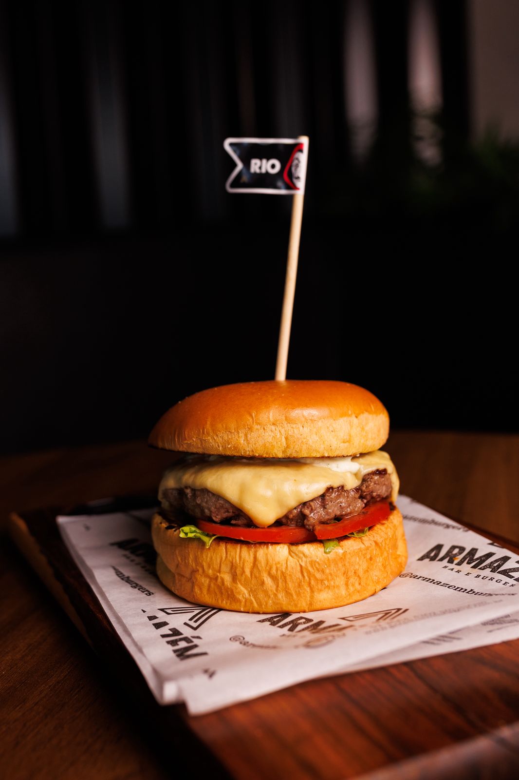 Hambúrguer artesanal Rio, Armazém Bar e Burguer, Iporã do Oeste